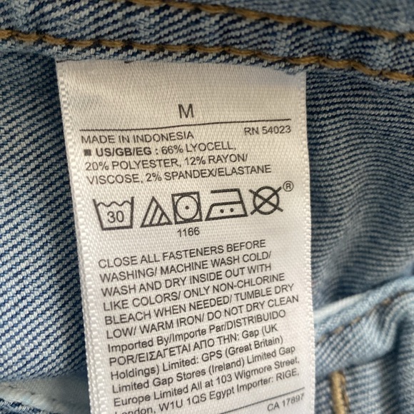 Gap Denim Jean Jacket. NWT - Picture 11 of 11